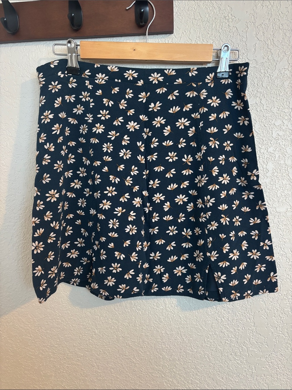 Floral A-Line Mini Skirt - Navy with Cream Daisy Print